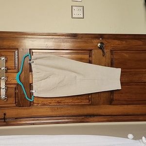 Visible Art 100% Linen Capri Pants - Natural